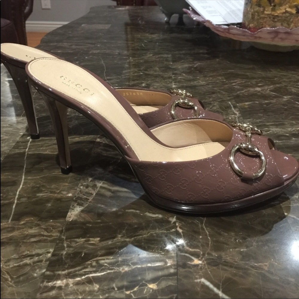 Gucci shoes size 7